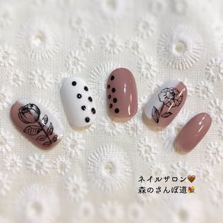 北欧ネイルのネイルデザイン ネイルブック