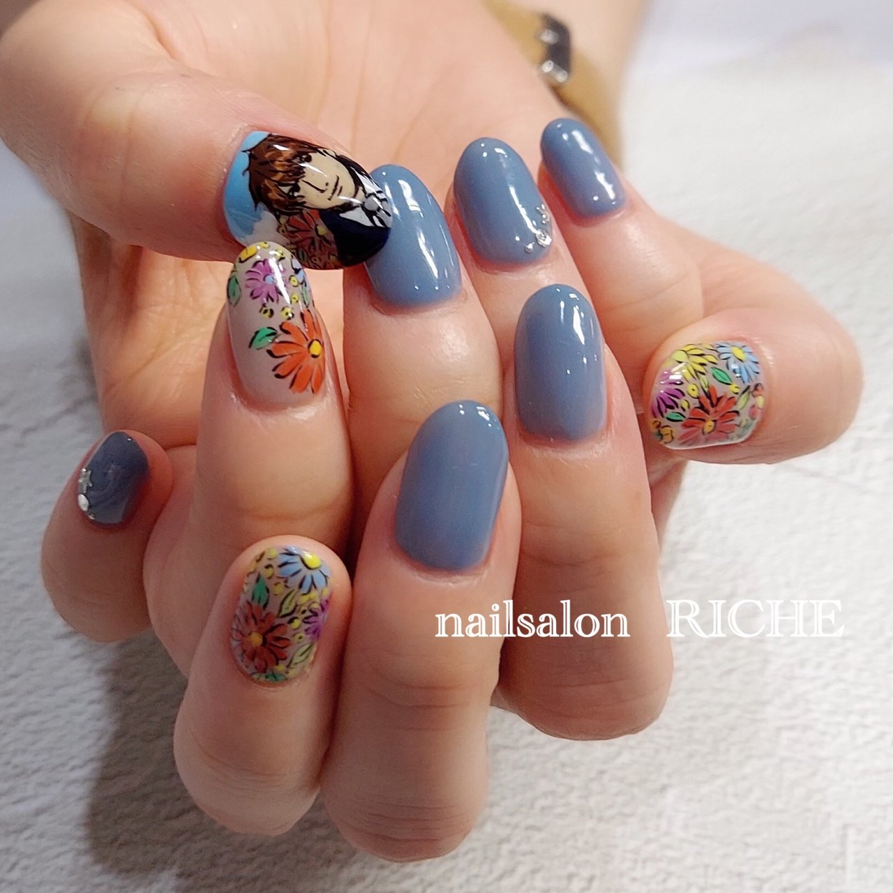 オールシーズン ハンド シンプル ワンカラー フラワー Nailsalon Richeのネイルデザイン No ネイルブック