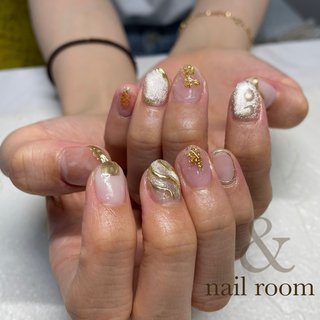 ニュアンスネイル💅 
✁┈┈┈┈┈┈┈┈┈┈┈┈．
今まで通り衛生管理を徹底して
営業させて頂いております😊
御来店の際にはお客様にも
手洗い･マスク着用をお願いしております。

また、アートネイルをするお客様には
オフセットの購入をおすすめしております。
まずは移らない･移さない努力を
続ける事は大切ですが
少しでもアートを楽しみ
自分の身も守る為に体調を崩された場合
ご自身でネイルオフをして
病院に向かって頂きたいと思ってます。
詳しい事はまた施術の際に
お伝えさせて頂いております😊

#福井ネイル#ネイルサロン福井#アートし放題#ジェルネイル#ジェリップ取り扱い店#美爪#艶々ワンカラー#綺麗のお手伝いさせてください#nailroomand#お爪のお悩み解決します#kokoist#フットネイル#デコラティブネイル#アイスネイル#ニュアンス#クリアフレンチ#マグネットジェル#マグネットネイル#韓流ネイル#蝶々ネイル.＃氷ネイル#クリアフレンチ #シェルネイル #蝶々ネイル #オールシーズン #卒業式 #旅行 #ハンド #シンプル #ワンカラー #ニュアンス #ショート #ゴールド #アースカラー #スモーキー #ジェルネイル #お客様 #nailroom ＆ #ネイルブック