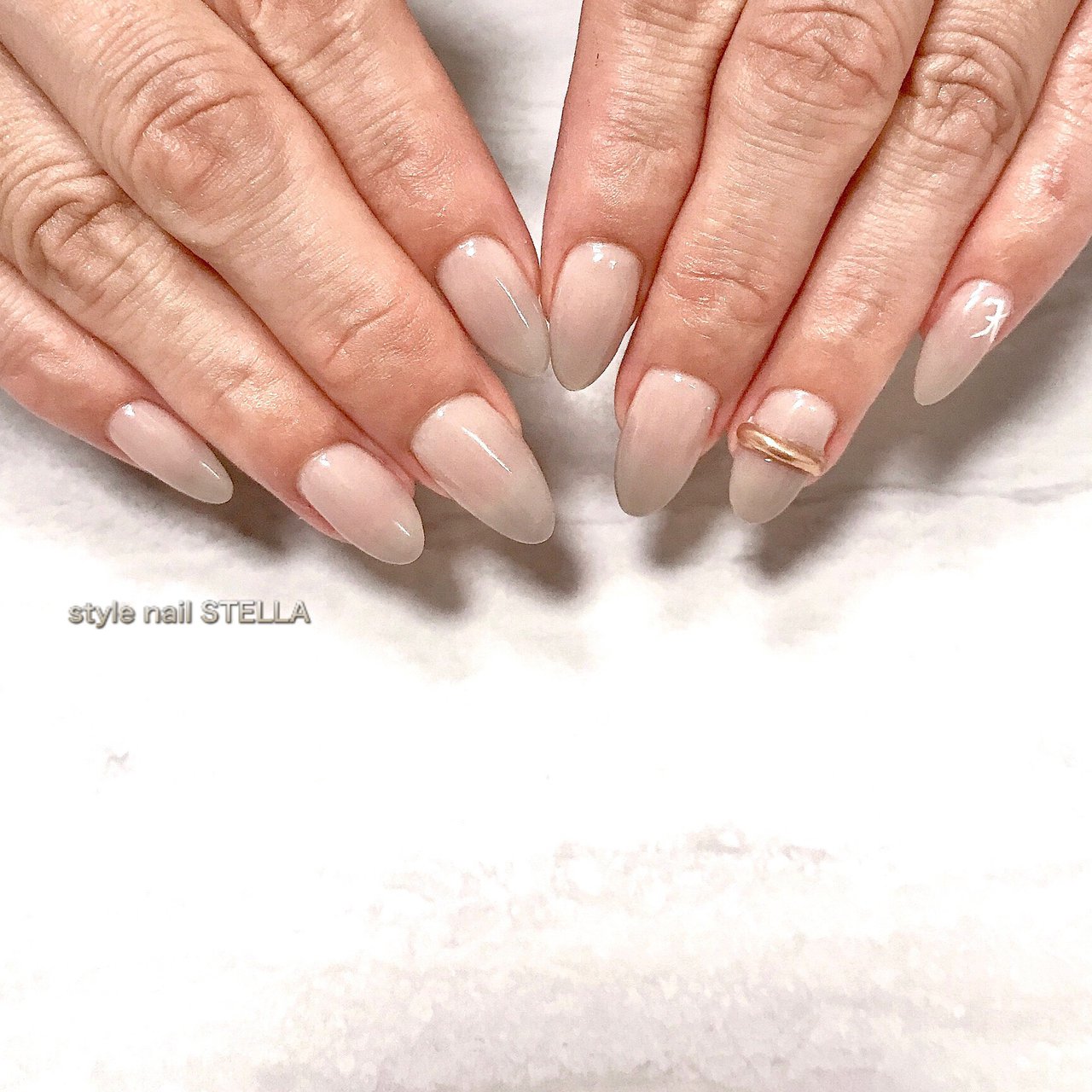 オールシーズン ハンド シンプル ワンカラー イニシャル 地爪育成サロン Stella Richのネイルデザイン No ネイル ブック