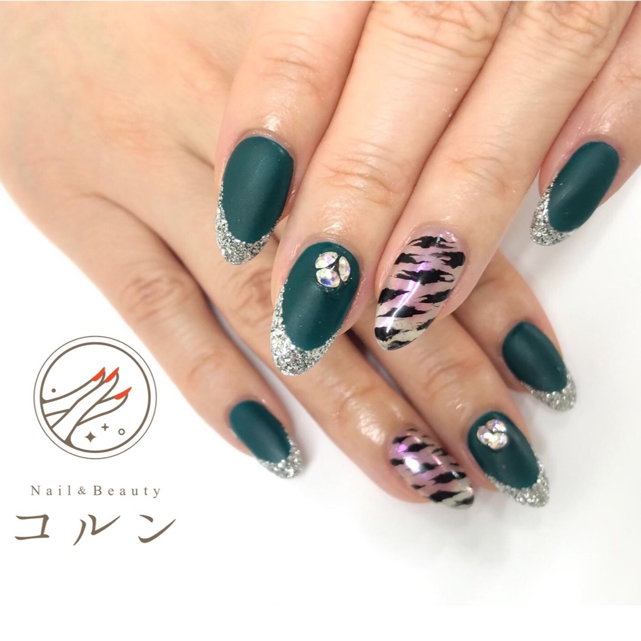秋 冬 ライブ パーティー ワンカラー パラジェル取扱店 Nail Beauty コルン赤坂 溜池山王のネイルデザイン No ネイルブック