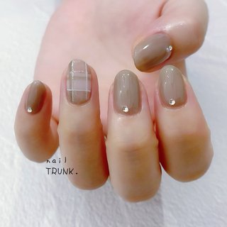 チェック ベージュ ショートネイルのネイルデザイン ネイルブック