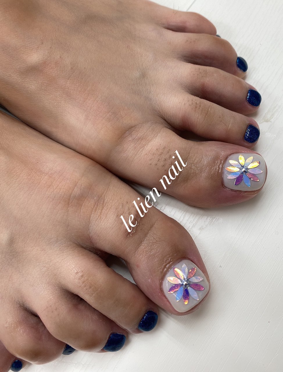 夏 フット ショート ホワイト ネイビー Le Lien Nailのネイルデザイン No ネイルブック