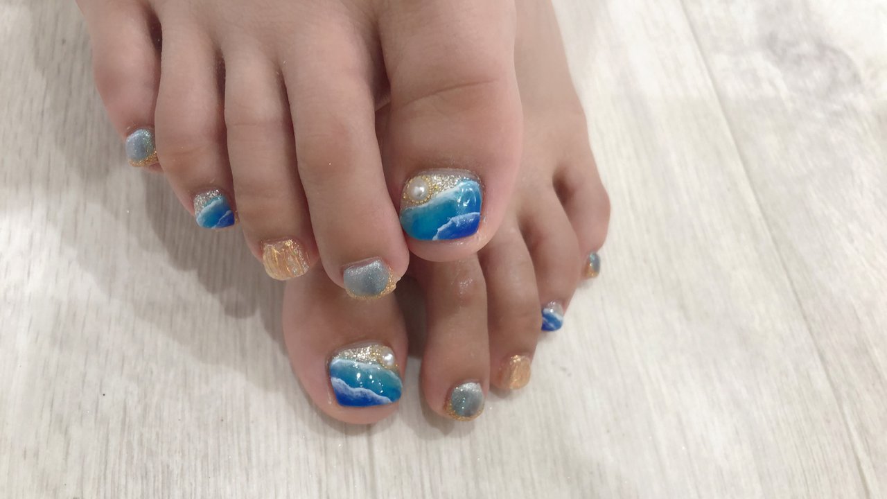 夏 フット 変形フレンチ ビジュー パール Aya 4158のネイルデザイン No ネイルブック