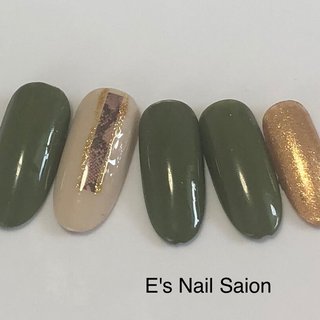 キャンペーンネイル💅 ネイルブック限定デザイン✨✨
ネイルブックからの予約限定デザイン💅です‼️
PREGELカラー限定１０色の中から、お選び頂きます！
#秋冬ネイル #秋冬カラー 
とってもお得になっております！

#トレンドカラーネイル
#Pythonネイル
#シンプルネイル 
#綺麗めネイル 
#お洒落ネイル 
#大人ネイル
#大人かっこいいネイル

大人の為の大人の隠れ家サロン🏠

ネイルデザイン常時５０種類以上
カラー常時２００種類以上取り揃えております♪
お客様に似合うデザイン💅カラーを、ご提案させていただきます✨✨

トレンドデザインから、オフィスネイル、大人可愛い💕
大人かっこいいネイル💅が得意です✨ #秋 #冬 #ハンド #シンプル #ゴールド #アースカラー #ジェルネイル #ネイルチップ #E's Nail Salon #ネイルブック