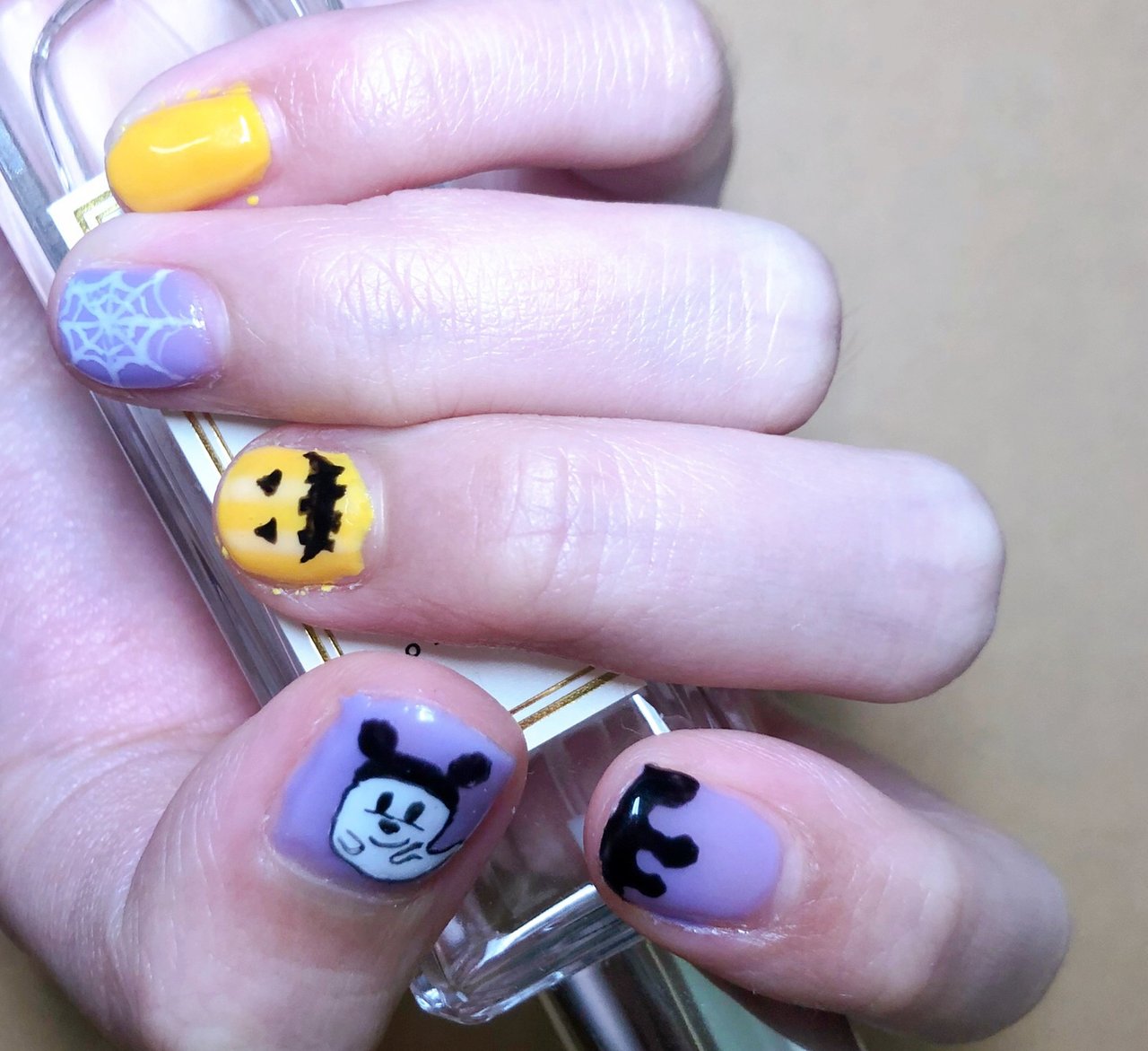 秋 ハロウィン 痛ネイル キャラクター ホワイト なな子のネイルデザイン No ネイルブック