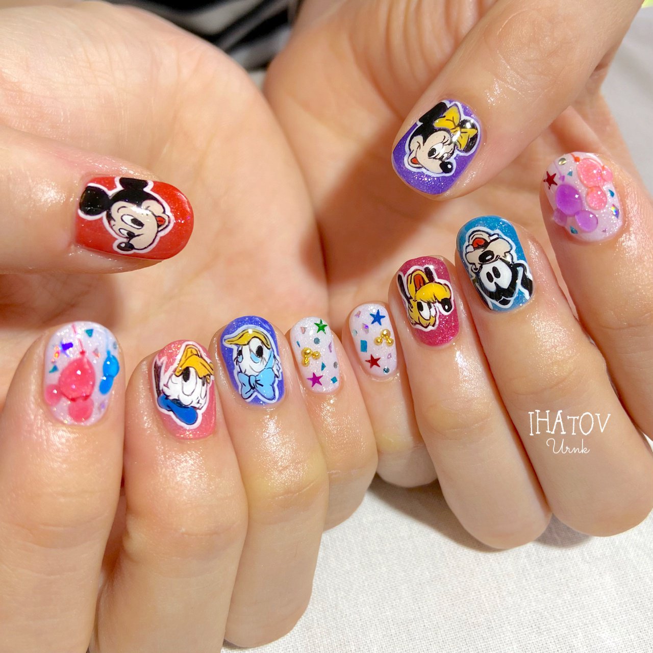 オールシーズン 旅行 リゾート ハンド ラメ Ihatov Nailarts のネイルデザイン No ネイルブック