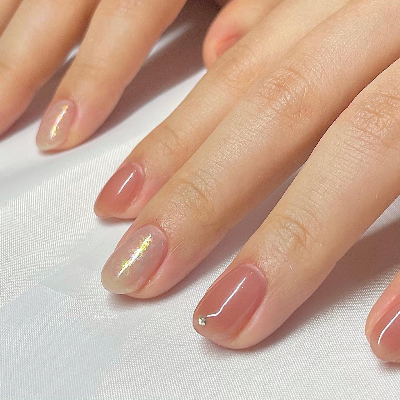 オールシーズン オフィス ブライダル デート ハンド Uits 自由が丘ネイルサロン ユーイッツのネイルデザイン No ネイルブック