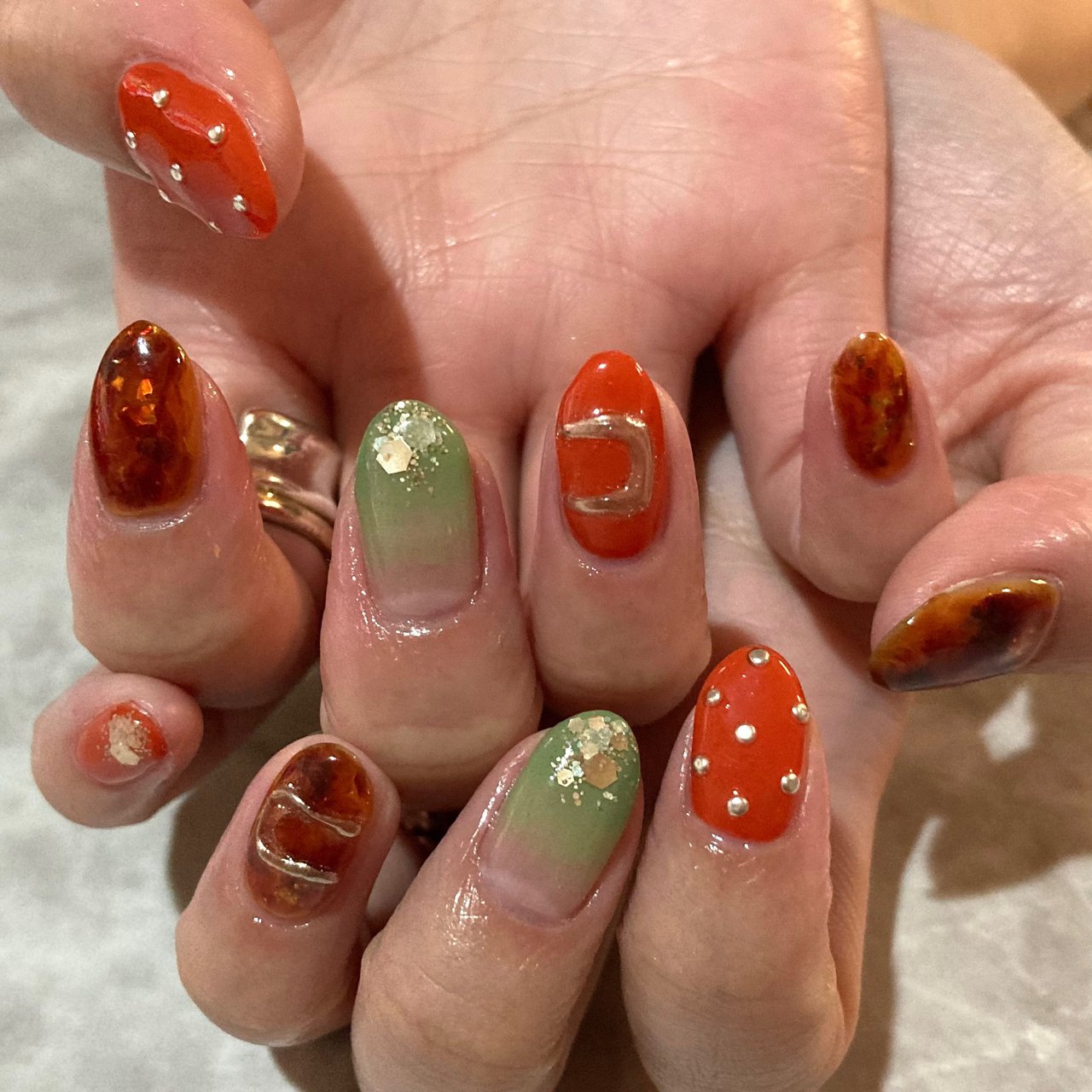 秋 オールシーズン オフィス ハンド グラデーション Lily Nailのネイルデザイン No ネイルブック