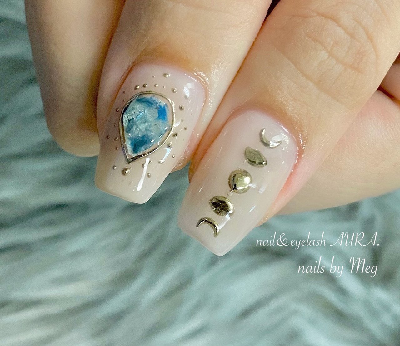 秋 冬 ブルー グレー メタリック Nail Eyelash Aura Meesan 沖縄 のネイルデザイン No ネイルブック