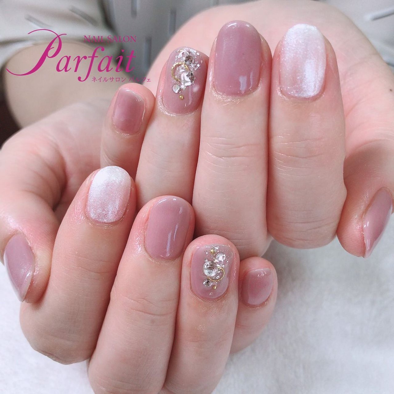 秋 ハンド ラメ ワンカラー グレージュ Mami Nail415のネイルデザイン No ネイルブック