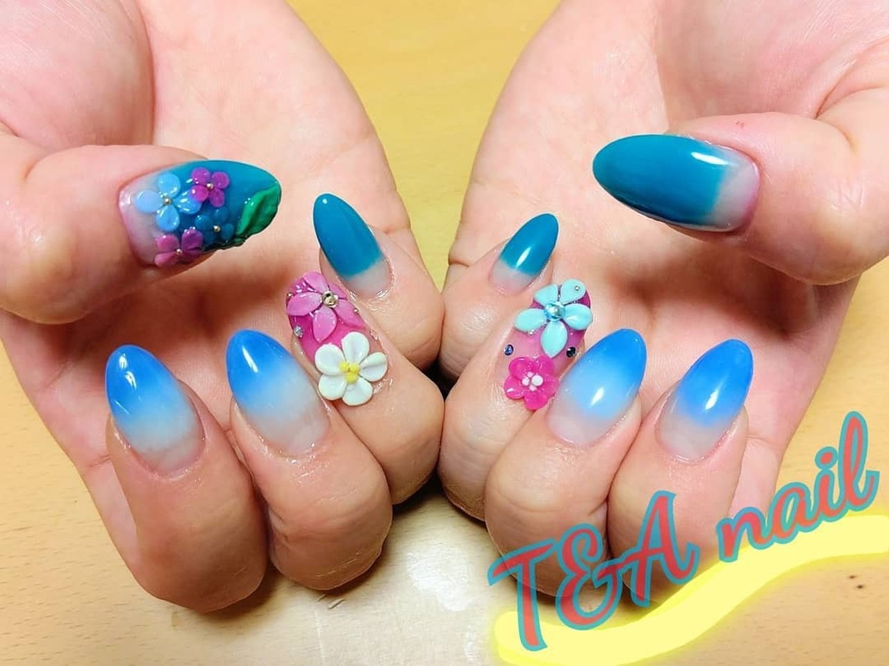 夏 海 リゾート ブライダル ハンド T A Nailのネイルデザイン No ネイルブック