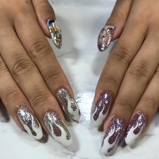 ラメ 派手ネイルのネイルデザイン ネイルブック