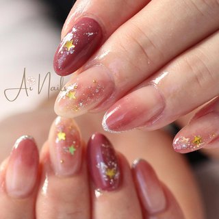 フレンチ ホログラム 星のネイルデザイン ネイルブック
