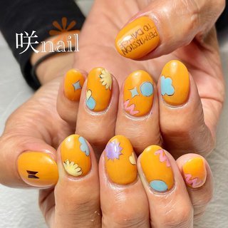 オレンジ ビビッドのネイルデザイン ネイルブック