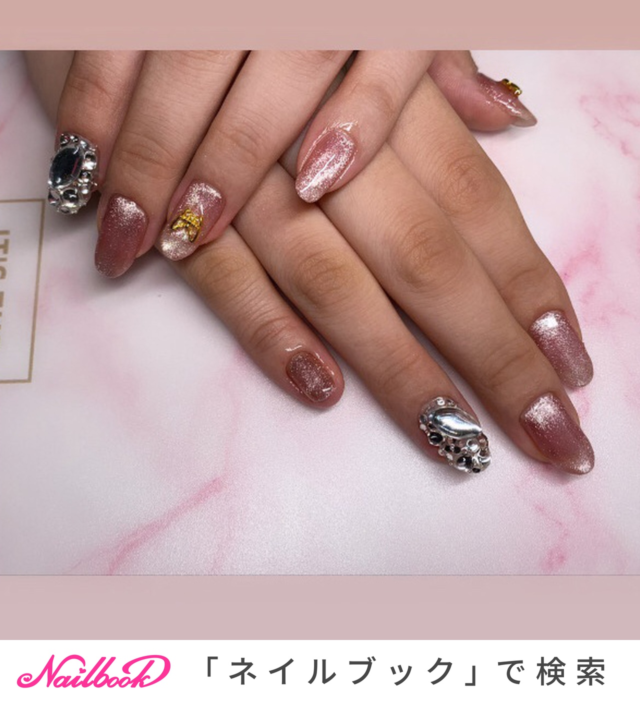 ピンク ストーン埋め尽くしのネイルデザイン ネイルブック