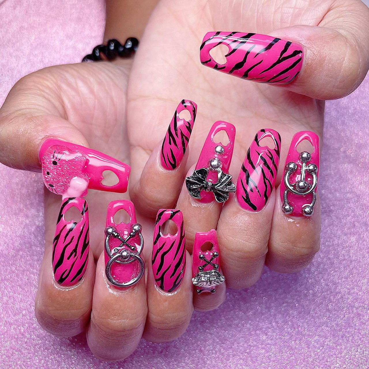 ハンド アニマル柄 くりぬき ロング ピンク あいりのネイルデザイン No ネイルブック