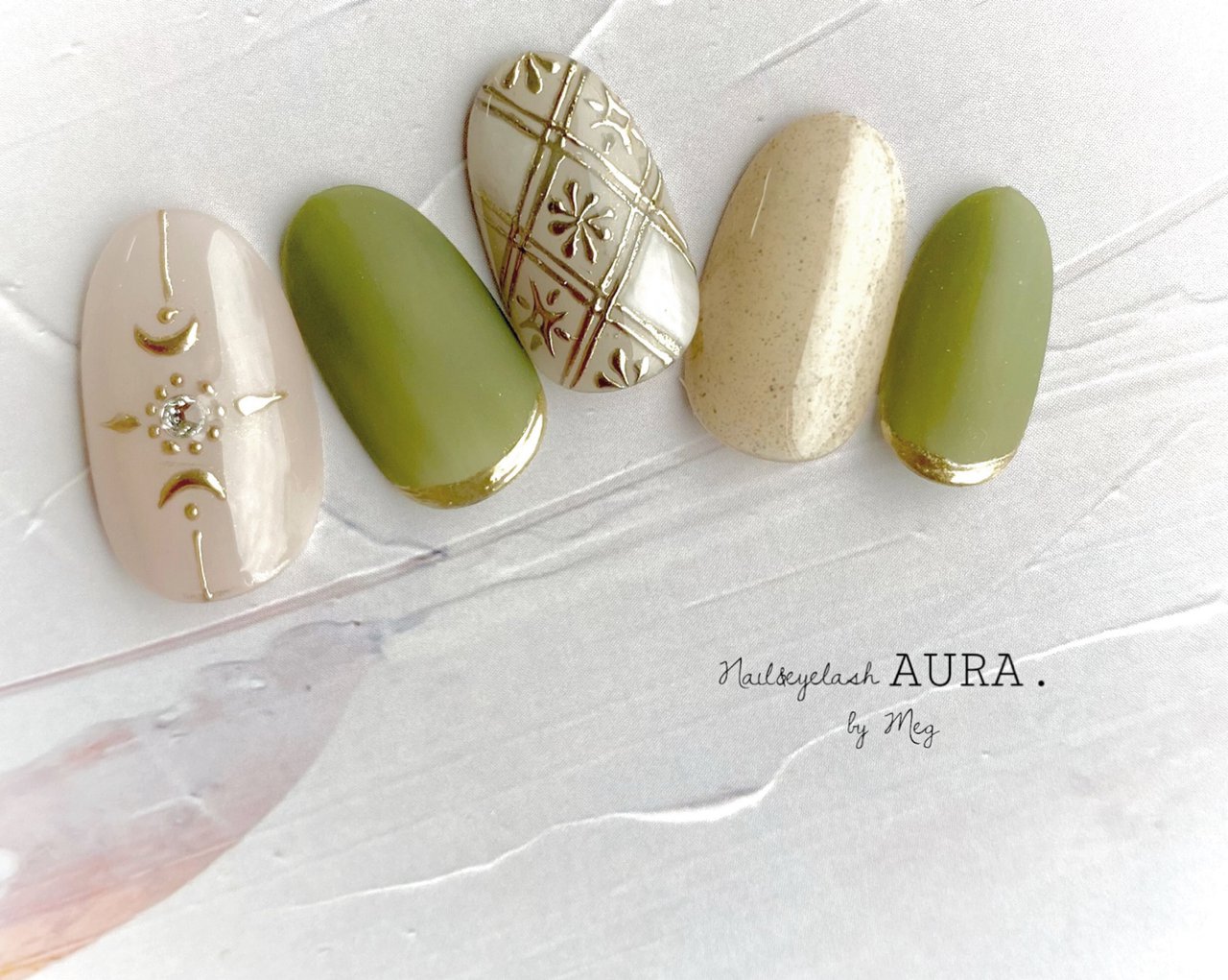 秋 オフィス デート 女子会 アンティーク Nail Eyelash Aura Meesan 沖縄 のネイル デザイン No ネイルブック