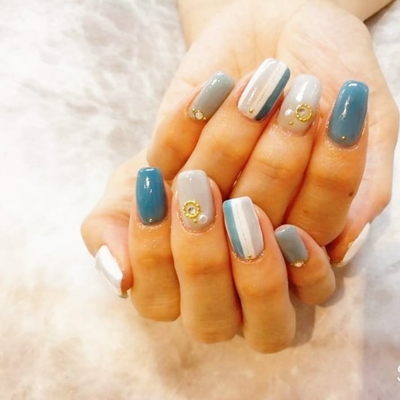 秋 冬 オールシーズン ハンド ストライプ Nail Salon Calypso2のネイルデザイン No ネイルブック