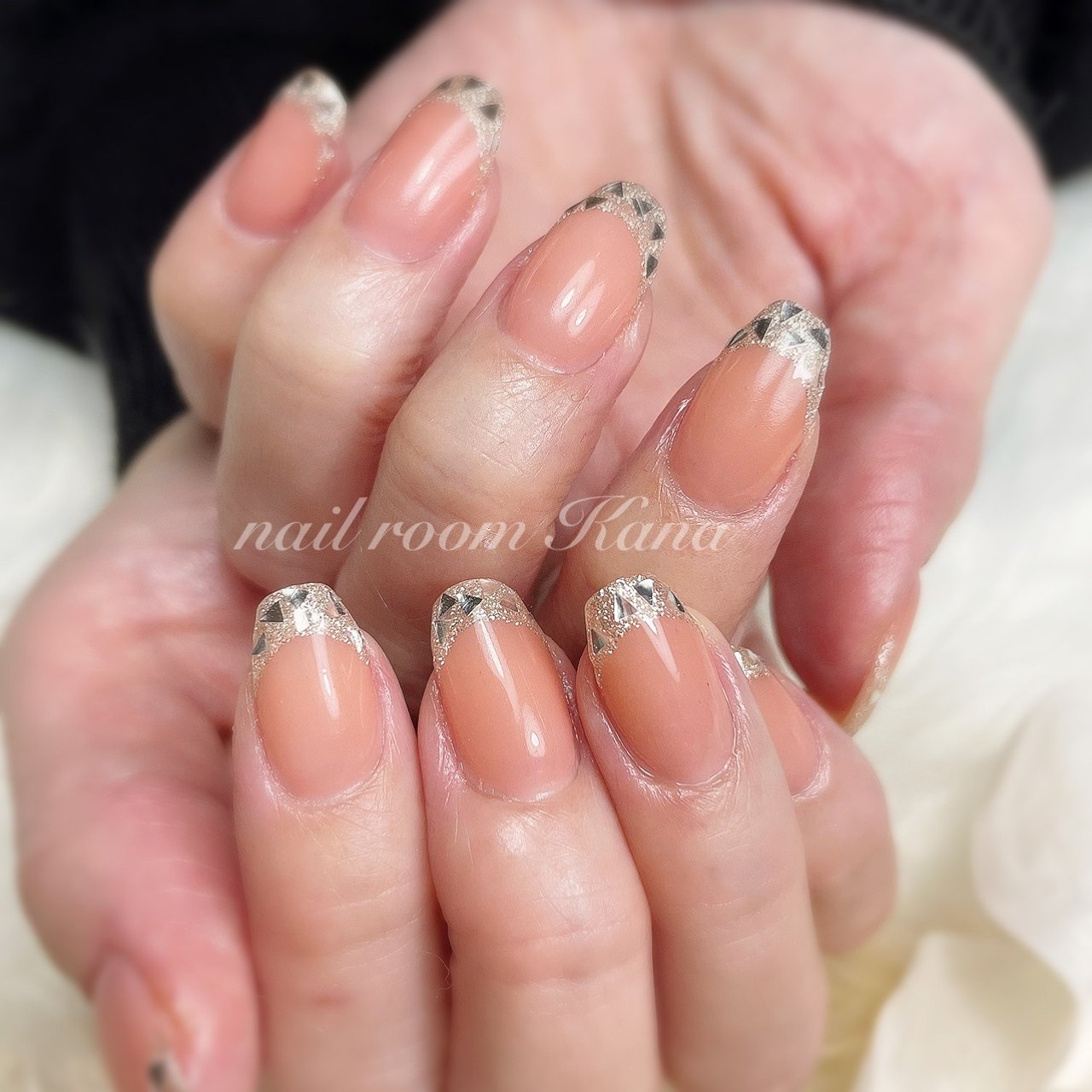 オールシーズン ハンド フレンチ ミディアム ベージュ Nail Room Kanaのネイルデザイン No ネイルブック