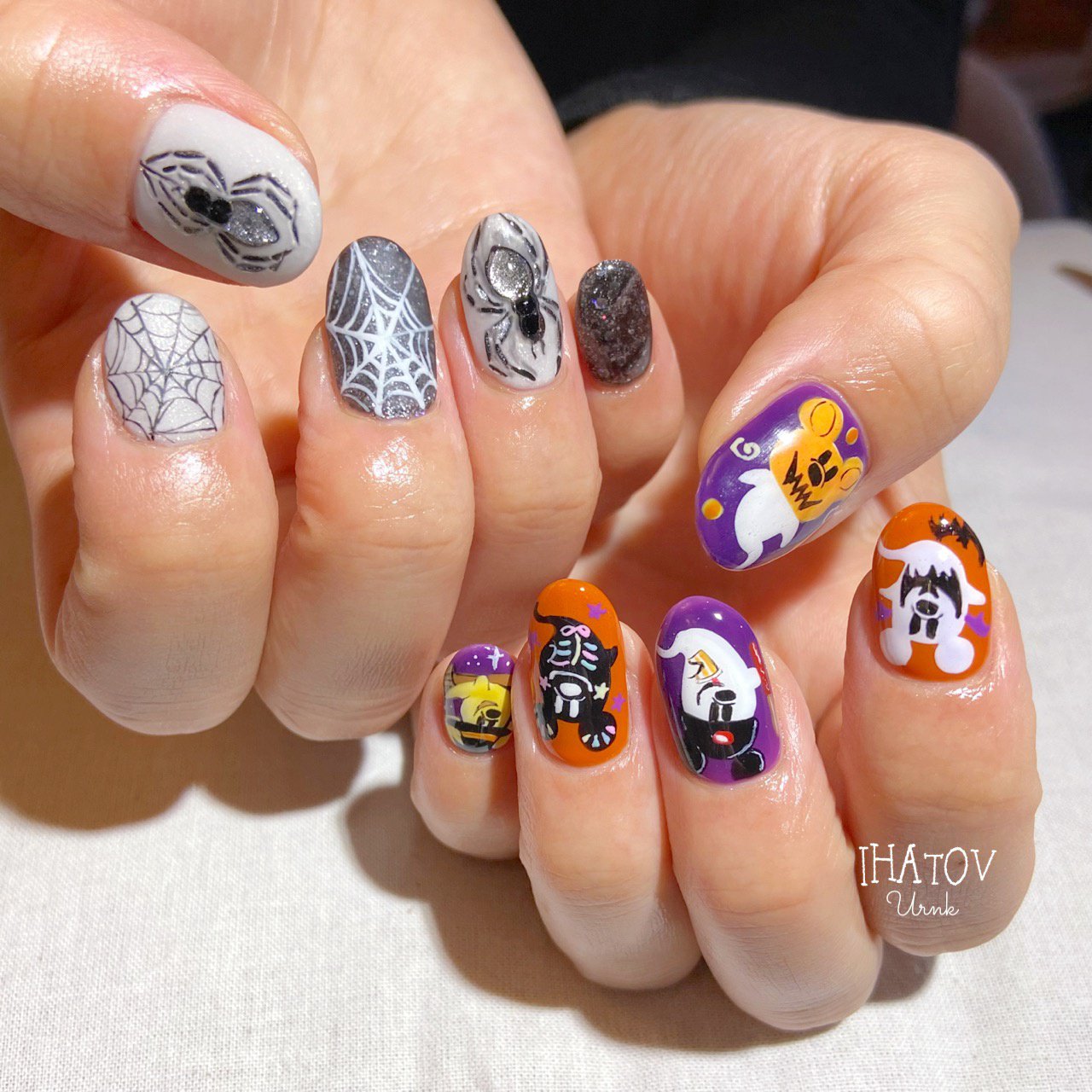 秋/旅行/ハロウィン/ハンド/ラメ - IHATOV-nailarts-のネイルデザイン