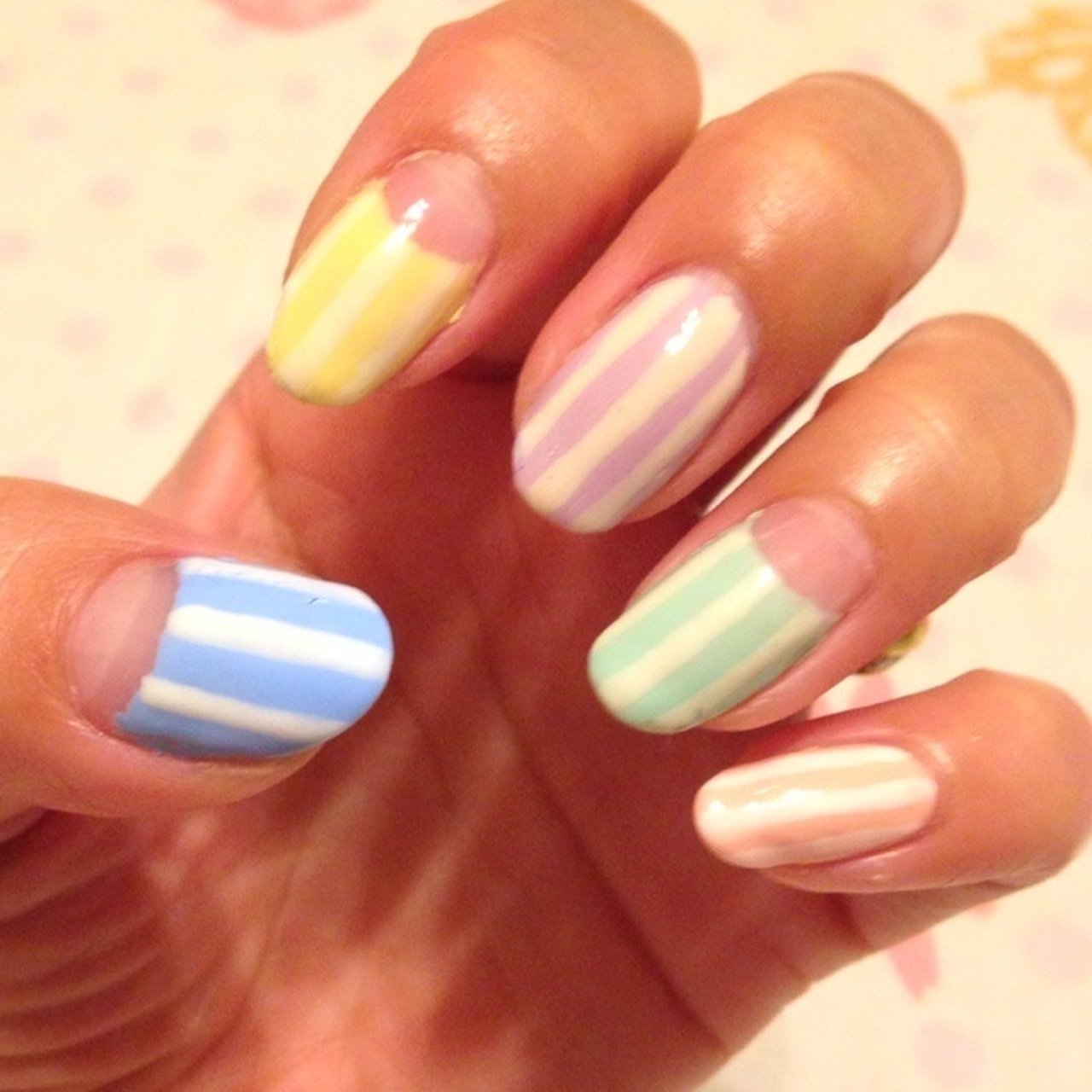 ハンド ストライプ パステル ジェルネイル セルフネイル Yskkarのネイルデザイン No ネイルブック