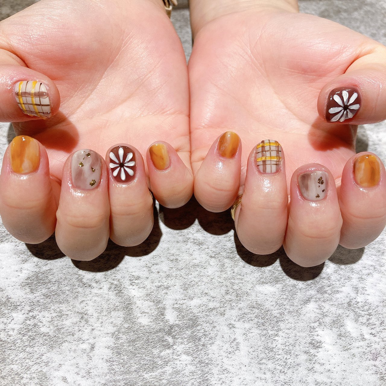 秋 冬 成人式 卒業式 ハンド Nails By Mikaのネイルデザイン No ネイルブック