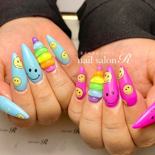 カラフル スカルプチュアのネイルデザイン ネイルブック