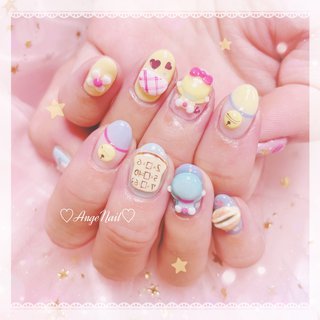 ドラえもんネイルのネイルデザイン ネイルブック