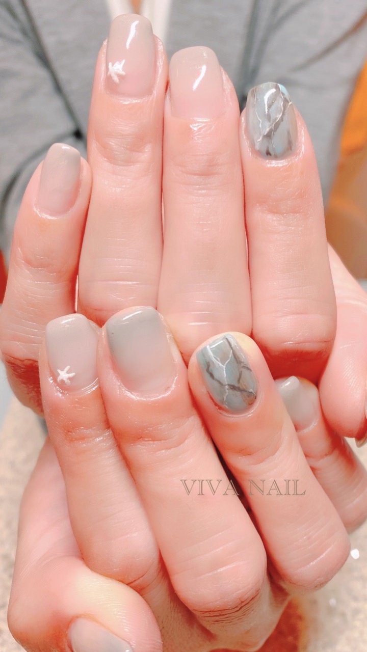 夏 ハンド グラデーション 大理石 ミディアム Viva Nail Fujiのネイルデザイン No ネイルブック