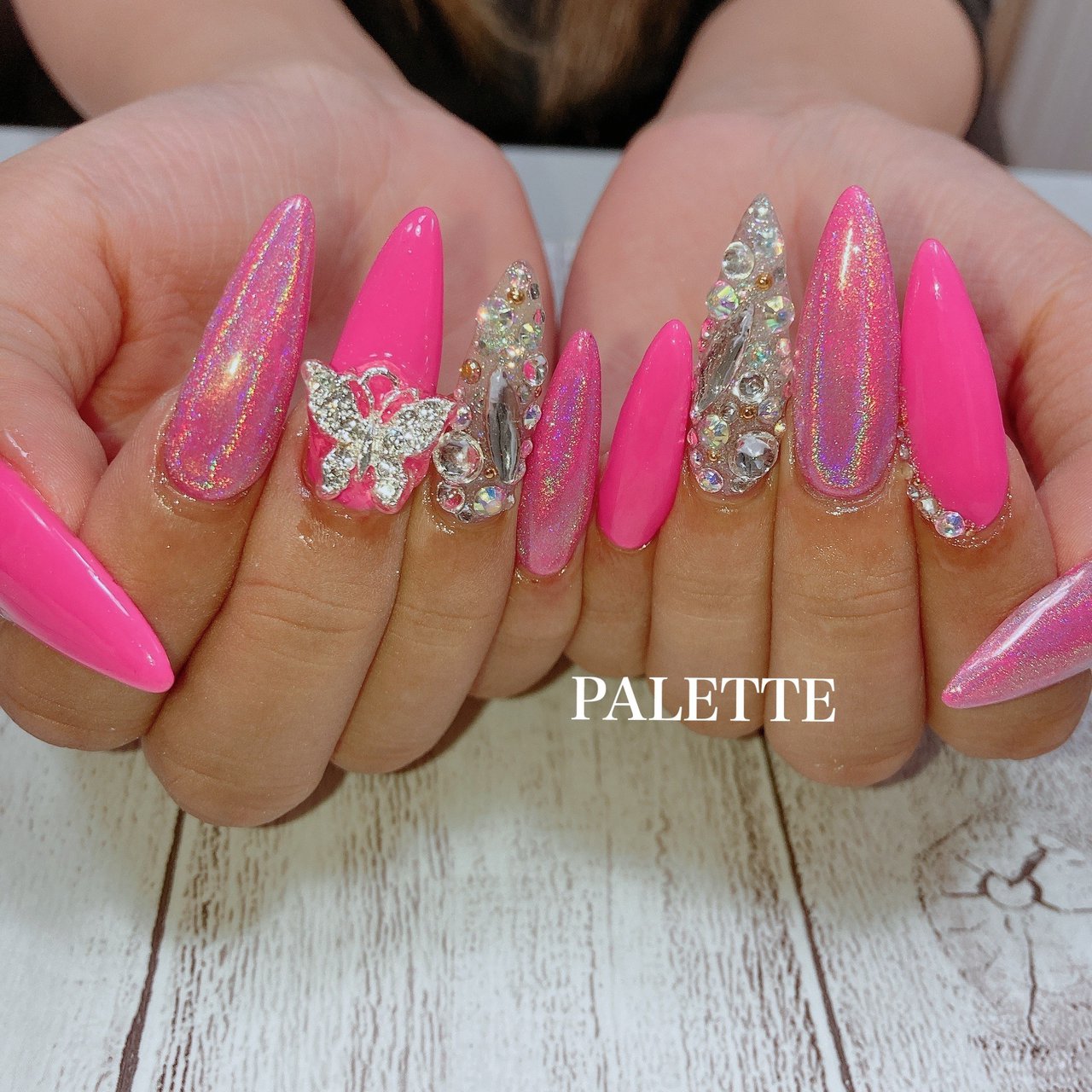 ハンド シンプル ラメ パール デコ Nailsalonpaletteのネイルデザイン No ネイルブック