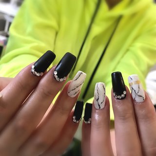 大理石 スカルプチュアのネイルデザイン ネイルブック