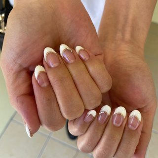 王道フレンチネイルのネイルデザイン ネイルブック
