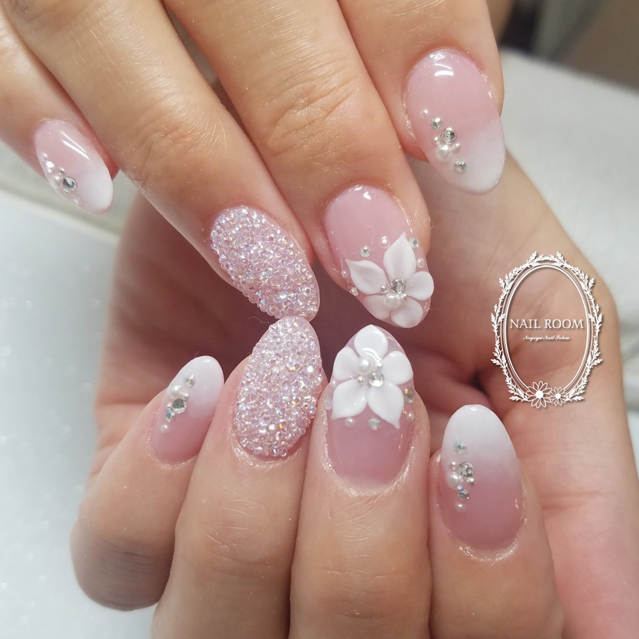 オールシーズン ブライダル ハンド Nailroomのネイルデザイン No ネイルブック