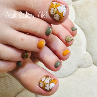 フット イニシャルのネイルデザイン ネイルブック