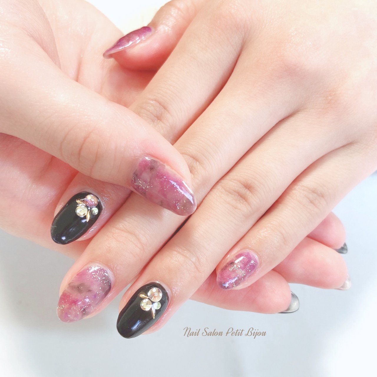 秋 冬 クリスマス オフィス ハンド Nail Salon Petit Bijouのネイルデザイン No ネイルブック