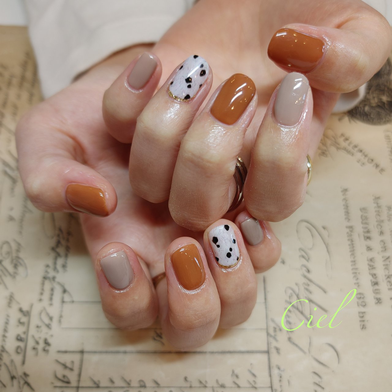秋 冬 オールシーズン ハンド アニマル柄 Boutique De Nails Ciel ブティークドゥネイルズ シエルのネイル デザイン No ネイルブック