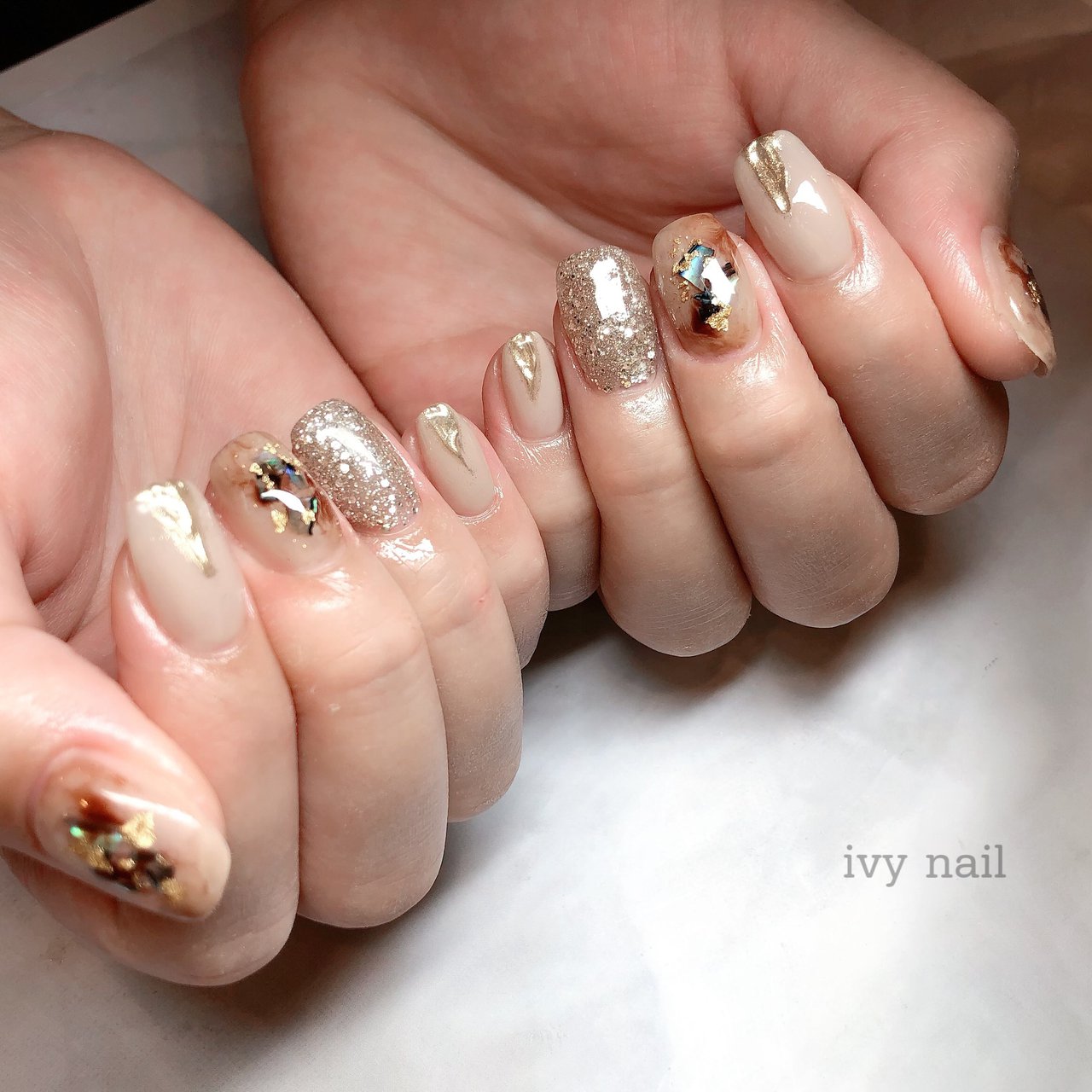 秋 冬 ハンド 大理石 ニュアンス Ivy Nailのネイルデザイン No ネイルブック