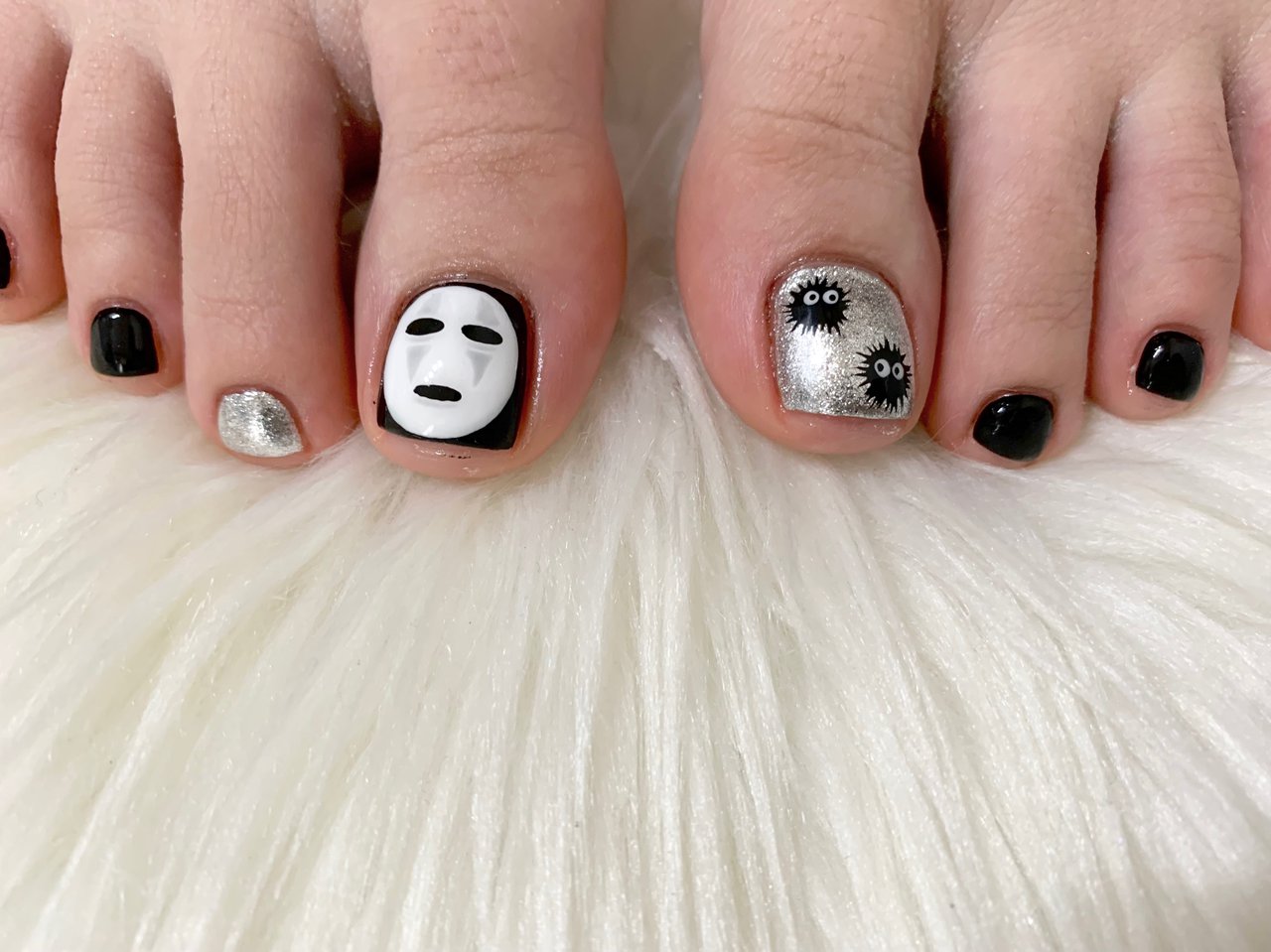 オールシーズン フット ラメ ワンカラー キャラクター カ レ ンのネイルデザイン No ネイルブック