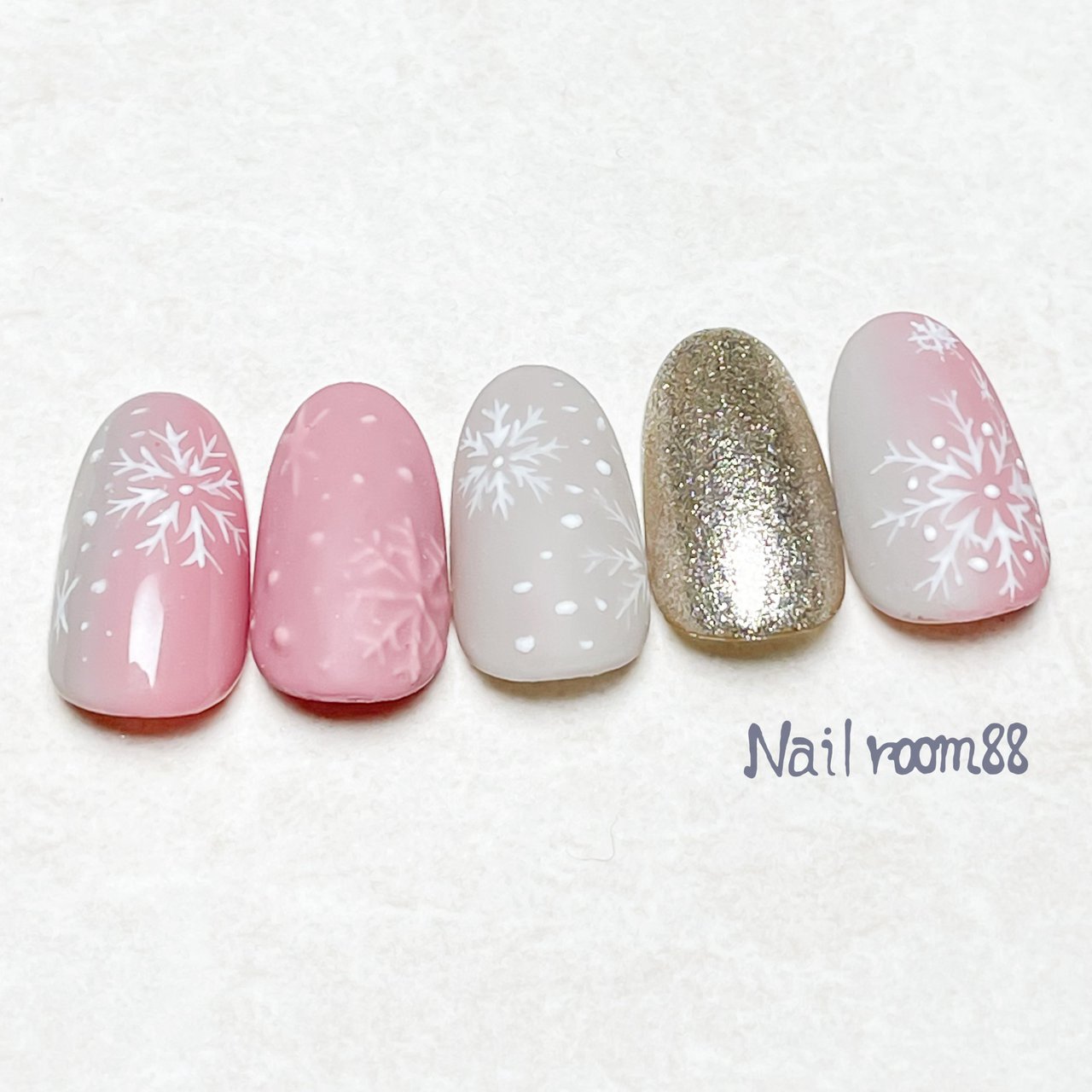 冬 ハンド ピンク グレー Nail Room 阿部 なつみのネイルデザイン No ネイルブック