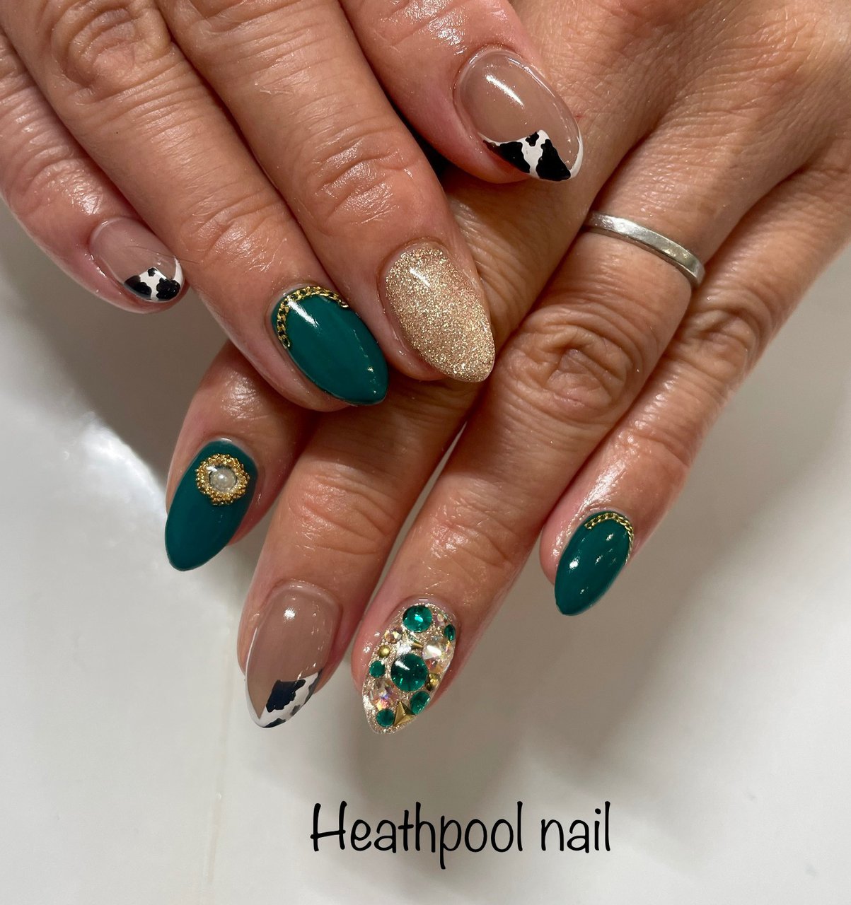 ハンド 変形フレンチ ラメ アニマル柄 チェーン Heathpoolnailのネイルデザイン No ネイルブック