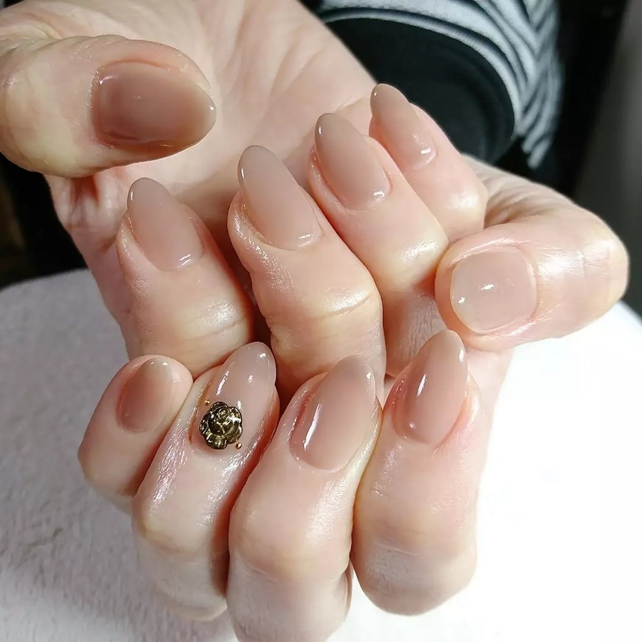 オールシーズン オフィス デート ハンド シンプル 美 ひまわりのネイルデザイン No ネイルブック