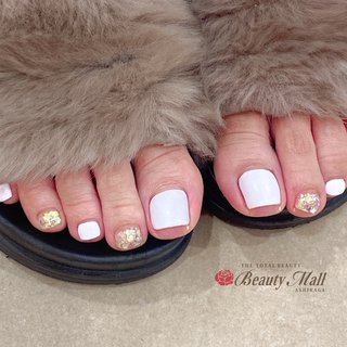 フット ホワイト ゴールドのネイルデザイン ネイルブック