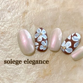 レトロフラワーのネイルデザイン ネイルブック