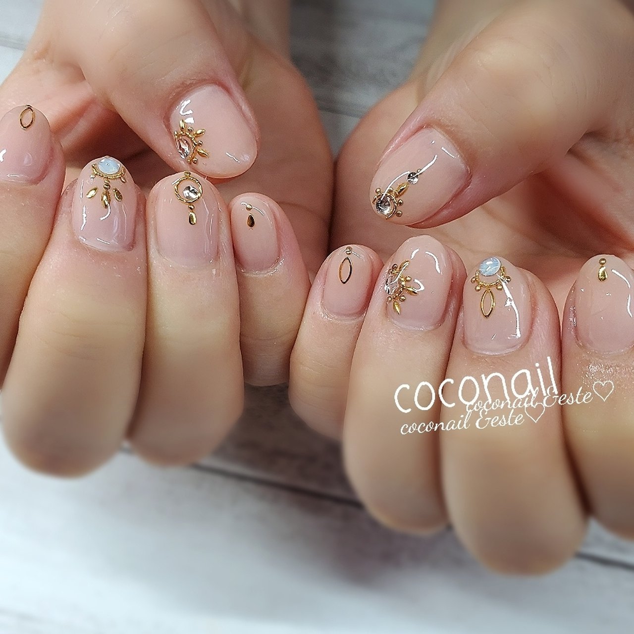 冬 オールシーズン オフィス ホワイト ベージュ Coconail Este 浜松市ネイルサロンのネイルデザイン No 655 ネイル ブック
