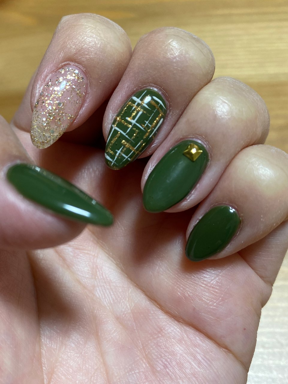 秋 冬 ラメ ワンカラー ツイード ララのネイルデザイン No ネイルブック