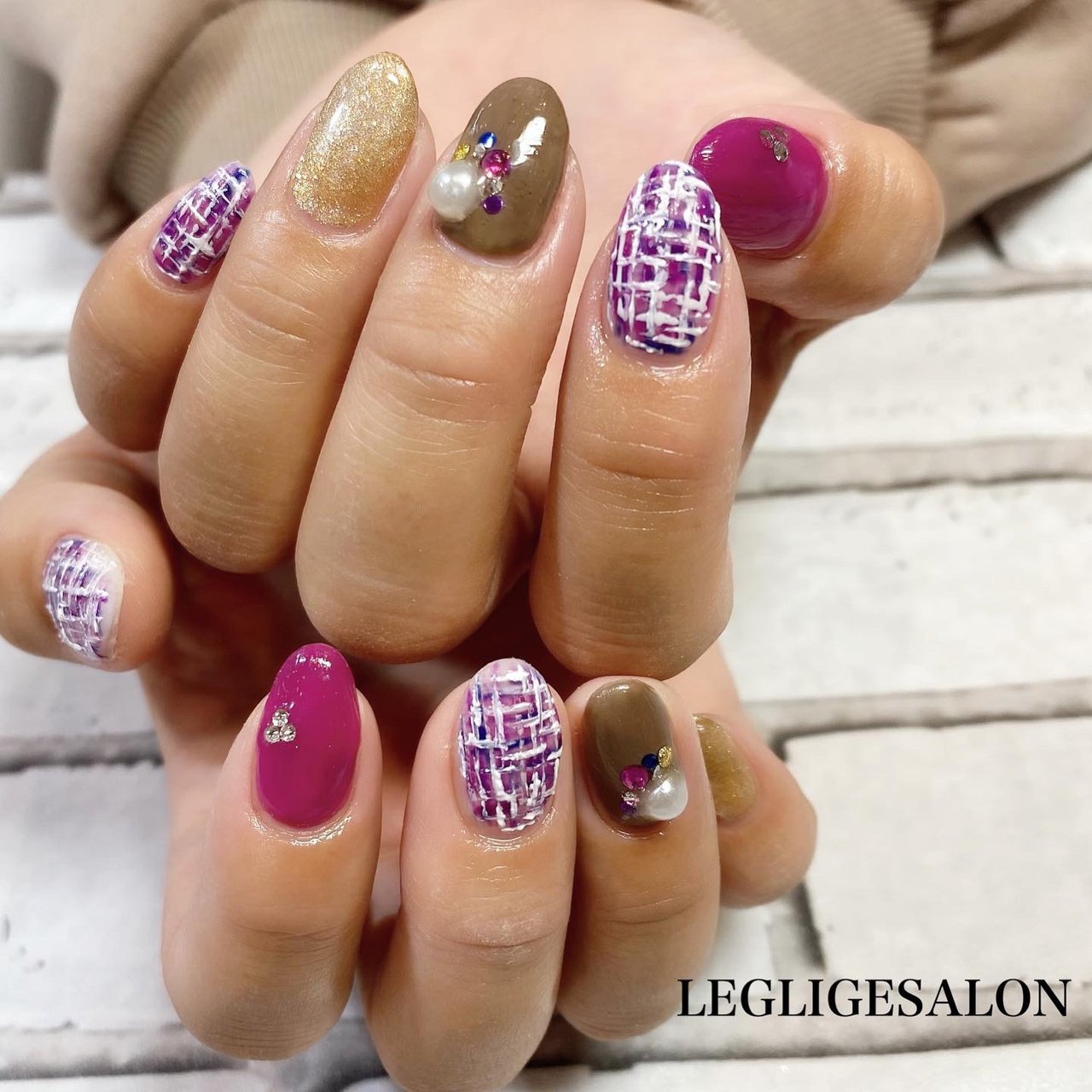 秋 冬 ハンド ツイード ミディアム Leglige Salonのネイルデザイン No ネイルブック