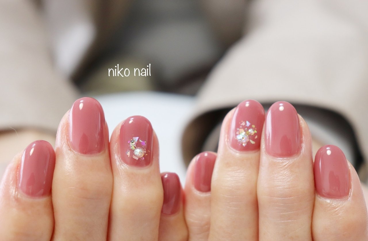 ハンド ラメ ワンカラー ジェルネイル お客様 Niko Nail Emiのネイルデザイン No ネイルブック