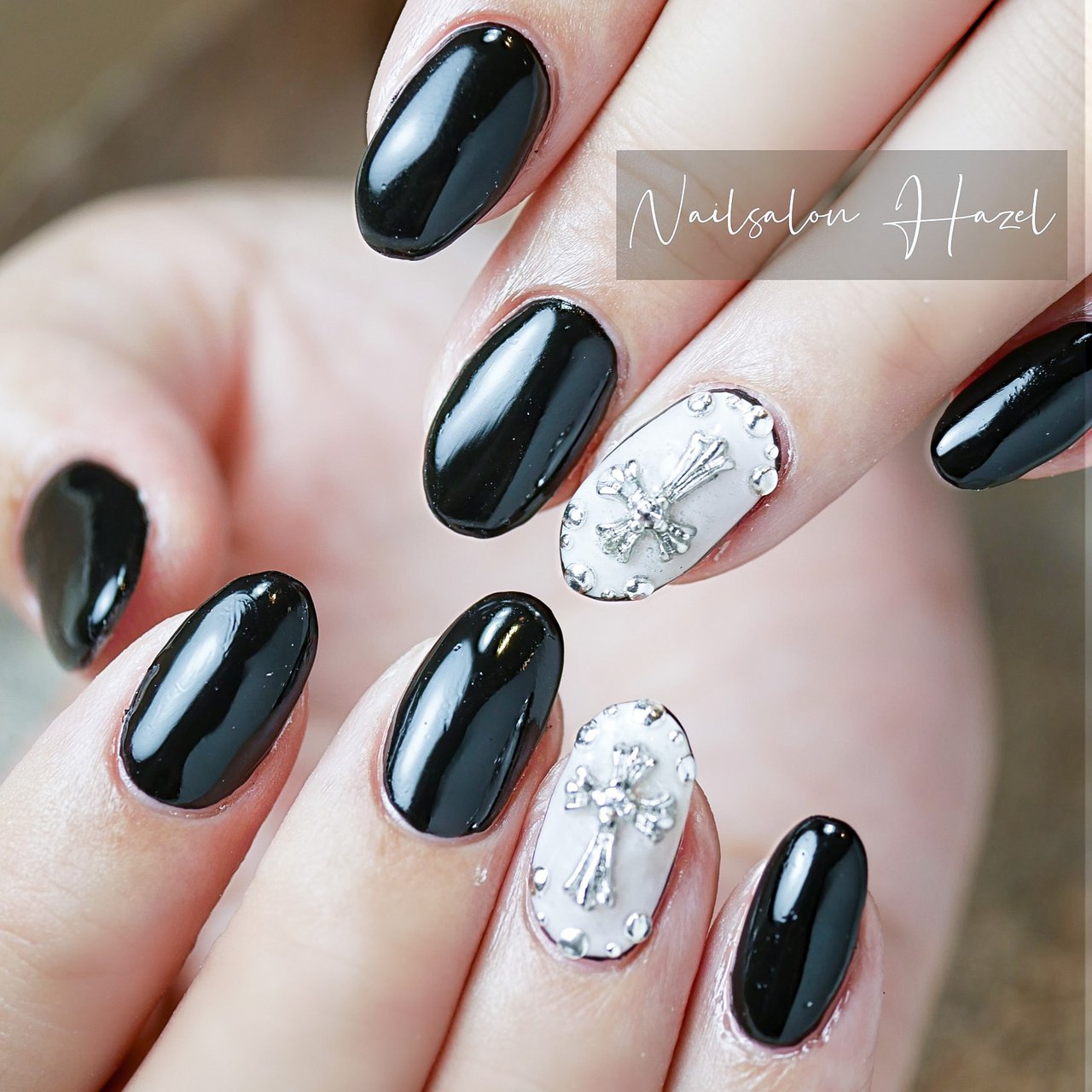 オールシーズン ハンド シンプル ミディアム ブラック Nailsalon Hazelのネイルデザイン No ネイルブック