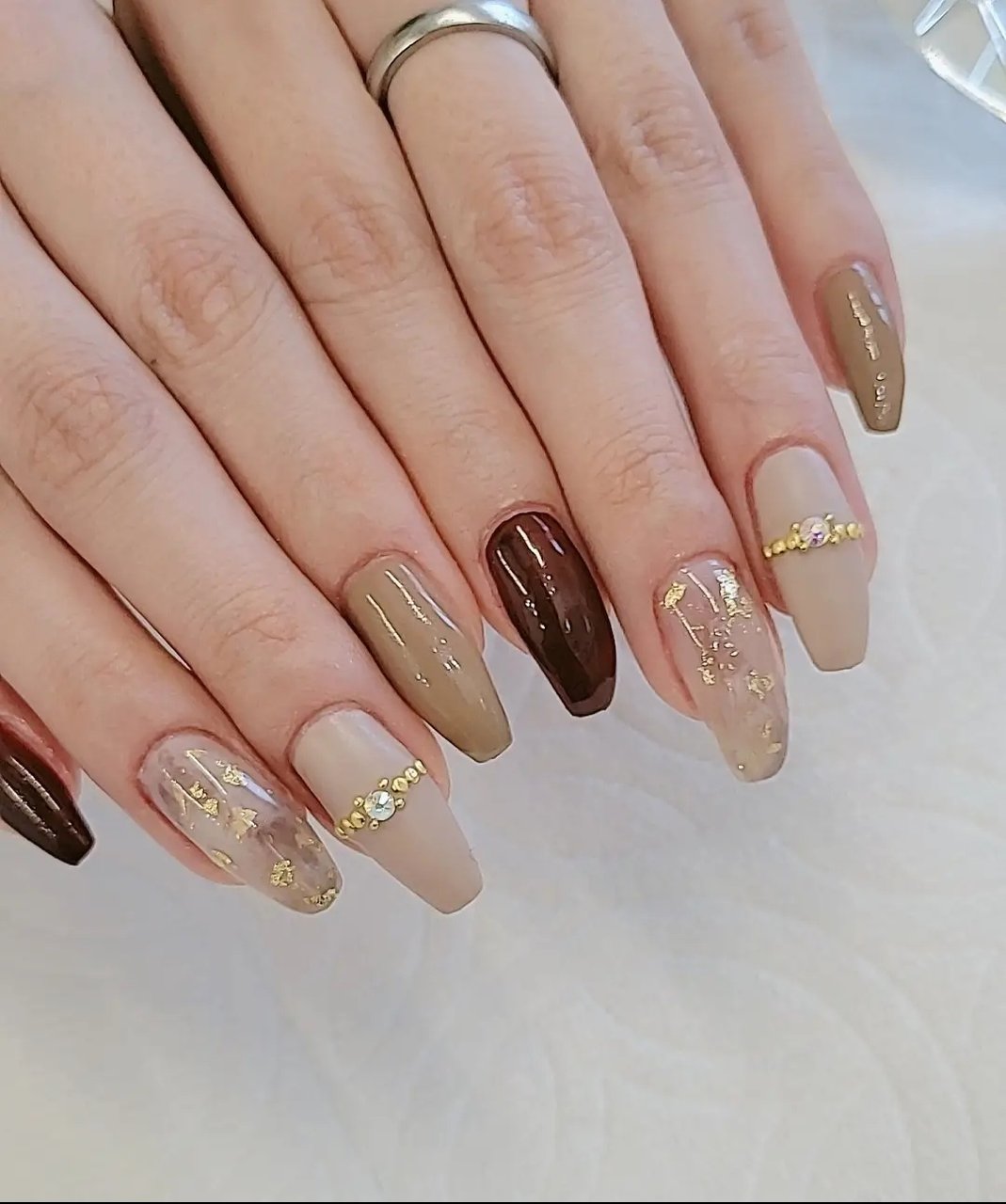 オールシーズン/ハンド/ニュアンス/ロング/ホワイト - nail_salon_rose_56のネイルデザイン[No.6840669]｜ネイルブック